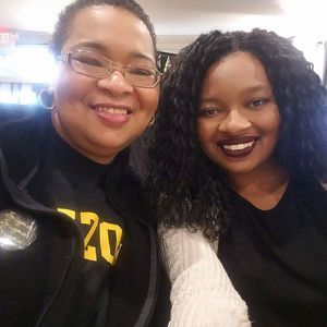 Meet your Posher, Carla